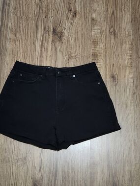 No Boundaries Black High-Rise Women's Jean Shorts